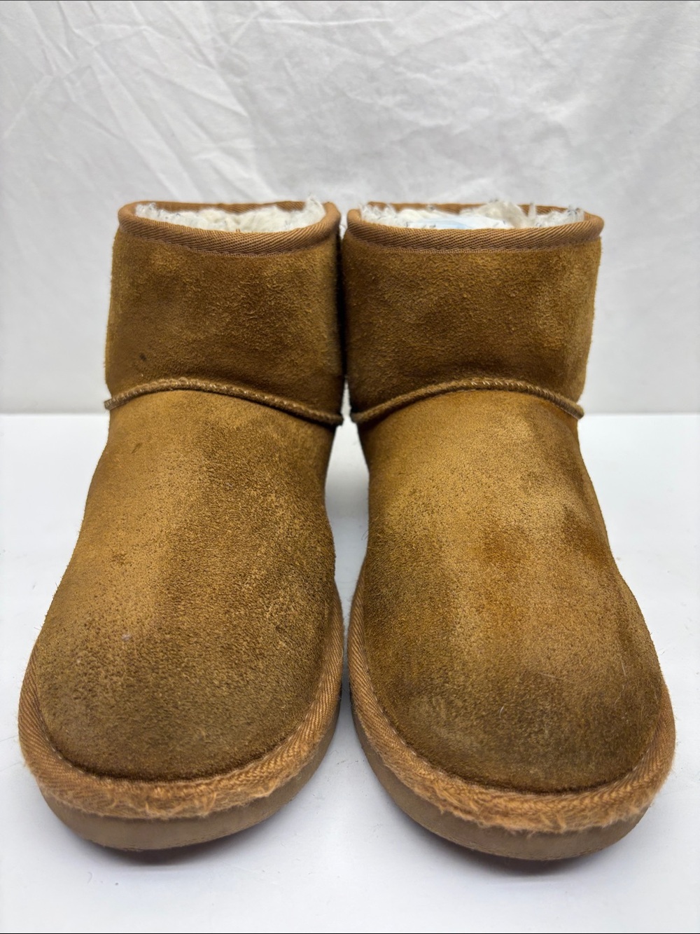 Koolaburra by Ugg Classic short boots, size 7, box 77